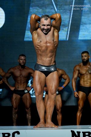 CLASSIC PHYSIQUE НОВИЧКИ